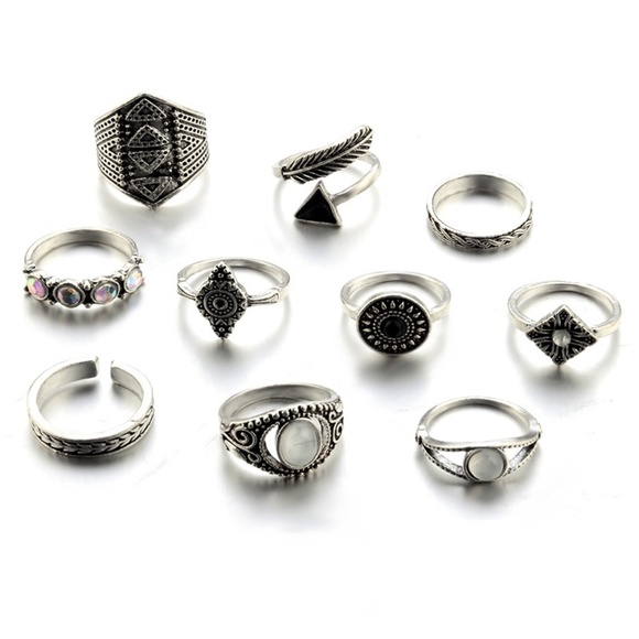 **DOMITILLE* 10-Pc Silver Arrow Fashion Ring Set - Picture 2 of 9